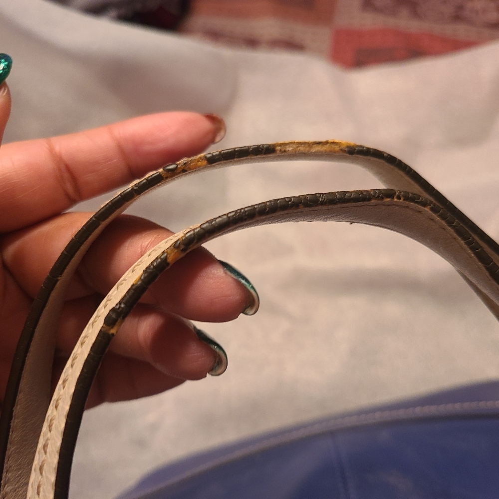 Coach purse - Picture 6 of 7